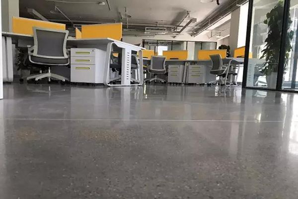 两种不同的密封固化剂施工工艺会带来怎样的效果？